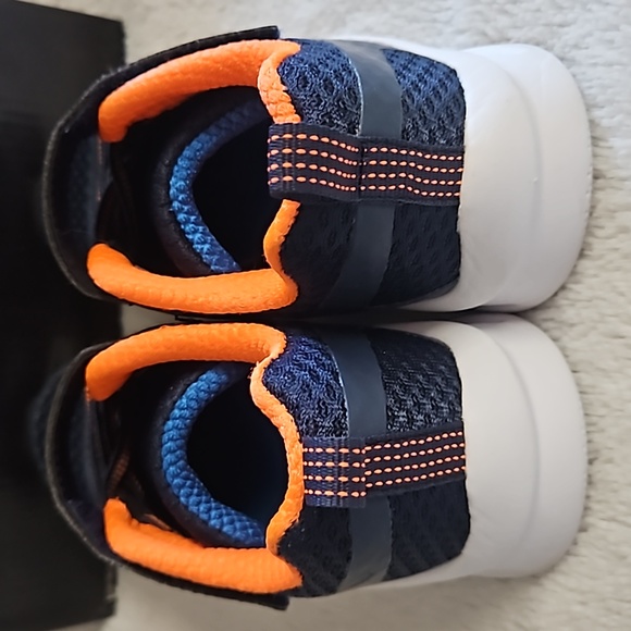 Skechers Microspec Max Sneaker - Picture 5 of 9